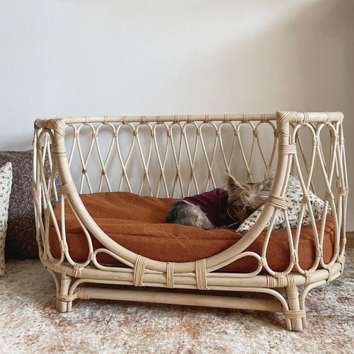 Handgemaakt Rotan Hondenbed – Luxe en Comfort in Één