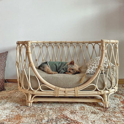 Handgemaakt Rotan Hondenbed – Luxe en Comfort in Één